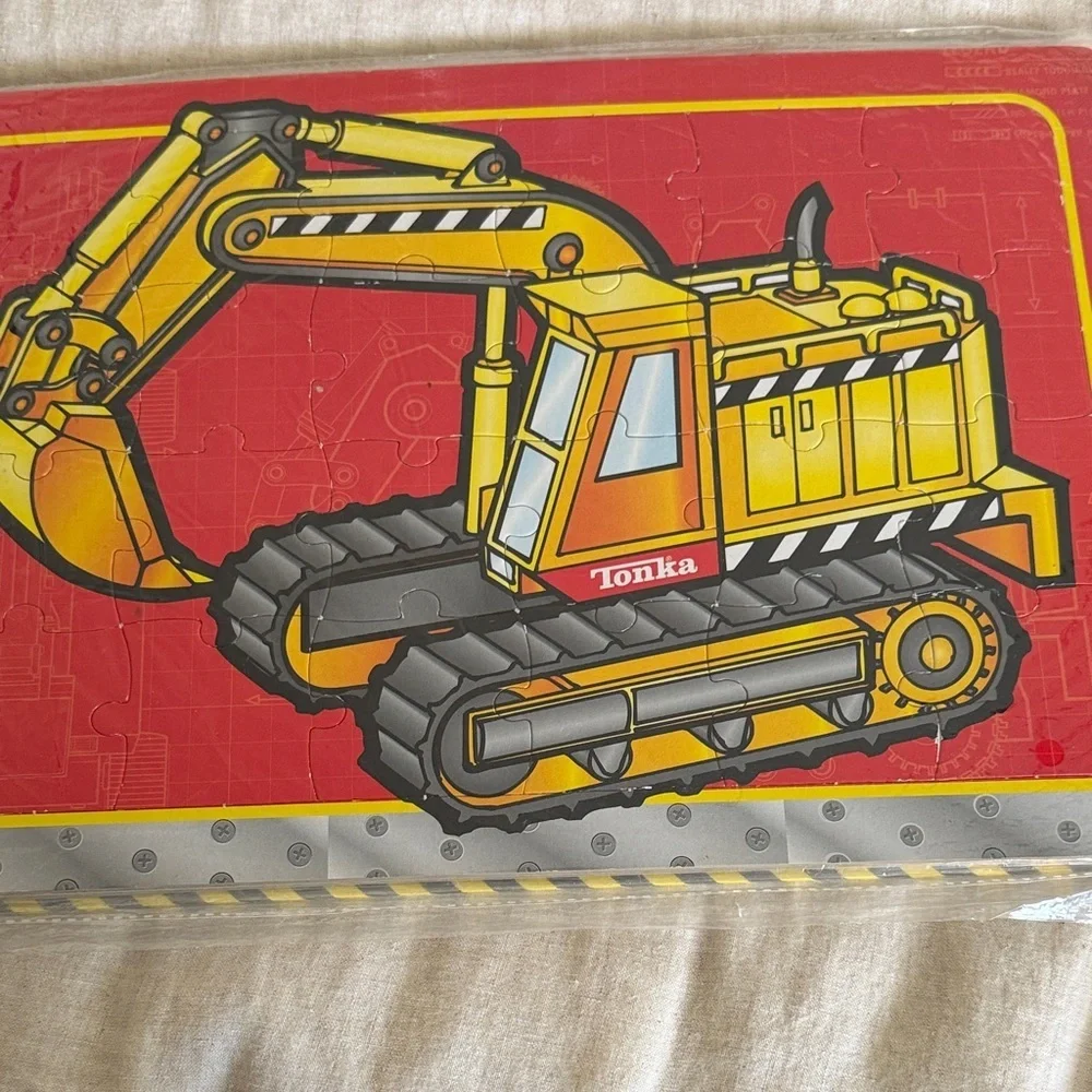 Tonka Construction Site Jigsaw Book - Yellow and Black